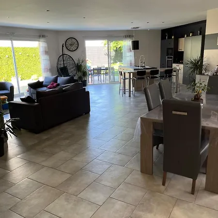 Maison Parking, Piscine Proche Du Circuit 24h Mans 빌라 *